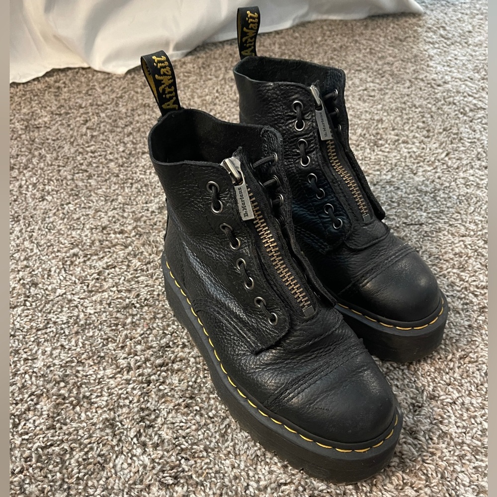 Dr. Martens Women's Sinclair 8 Eye Leather Platform Boots